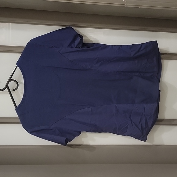 Motion Scrubs Set - Picture 3 of 7